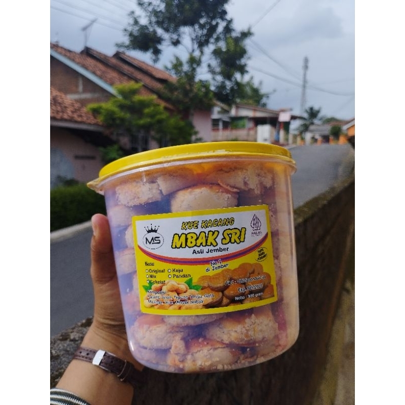 

Kue Kacang Mbak Sri 950 gram