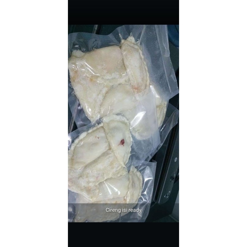 

cireng isi ayam pedas cemilan pedas kekinian
