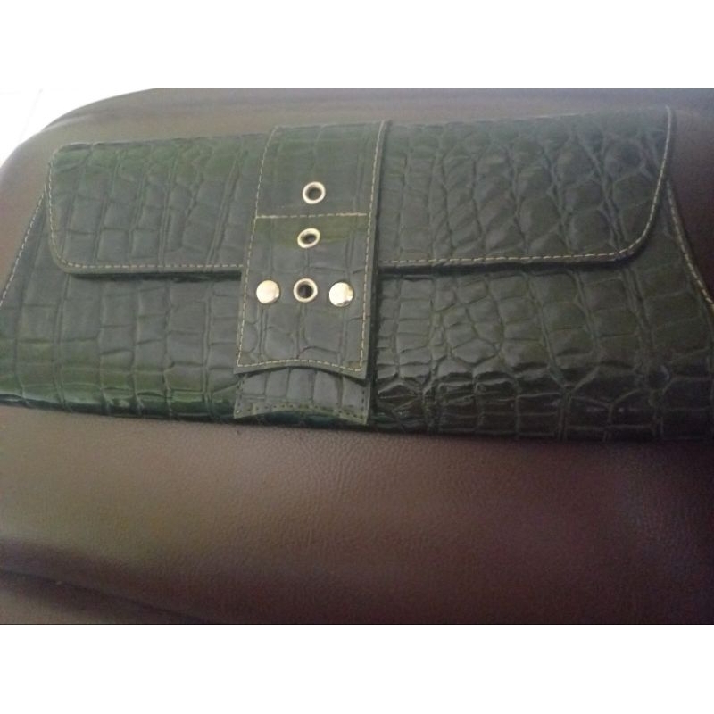 Preloved Tas Clutch Pesta Kondangan Croco Glossy