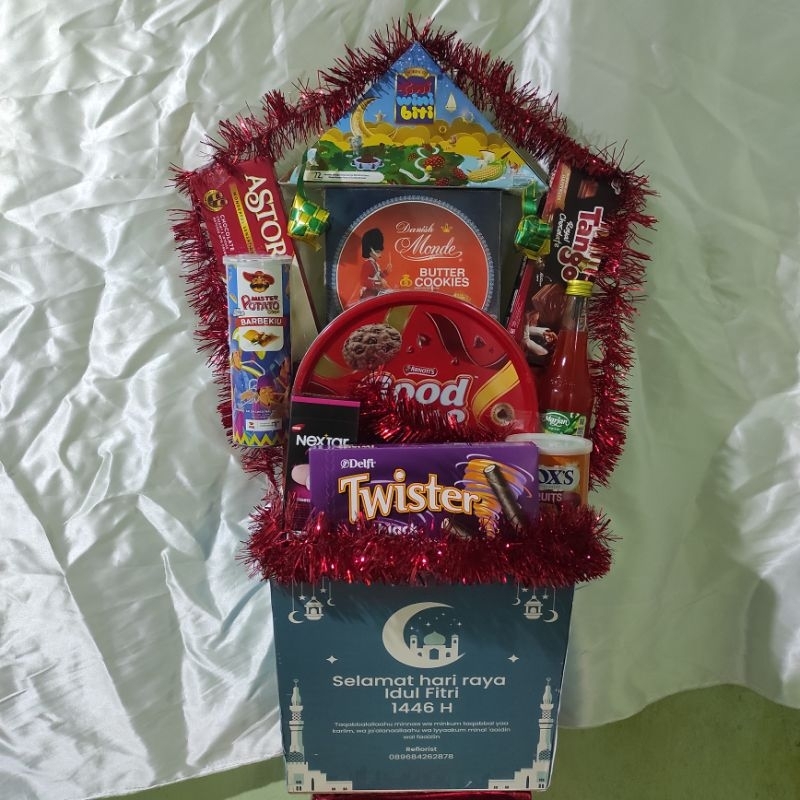 

Parsel Snack Lebaran-Parcel Lebaran Terbaru-Parcel Snack Imlek-Hampers Lebaran