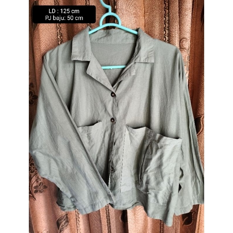 baju kemeja wanita crop top hijau sage saku kantong baju croptop