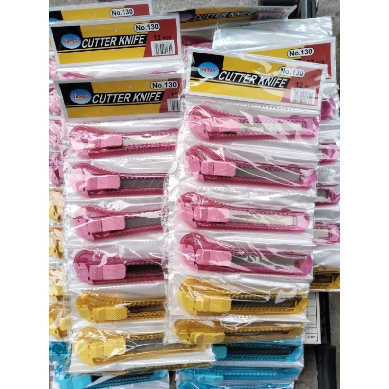 

1RENTENG (12 PCS) CUTTER BESAR GAGANG BENING