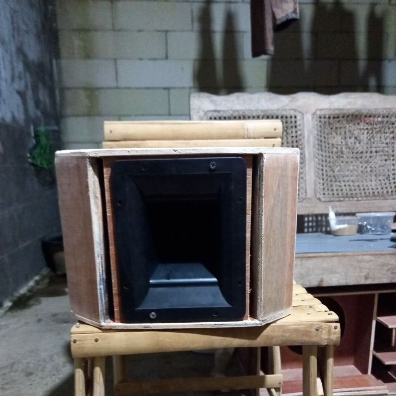 box midle 6 inch spek nulup model CD61TW