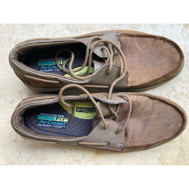 preloved Sepatu jumbo pria besar Skechers Classic Fit Air-Cooled Memory Foam shoes big size (size 47
