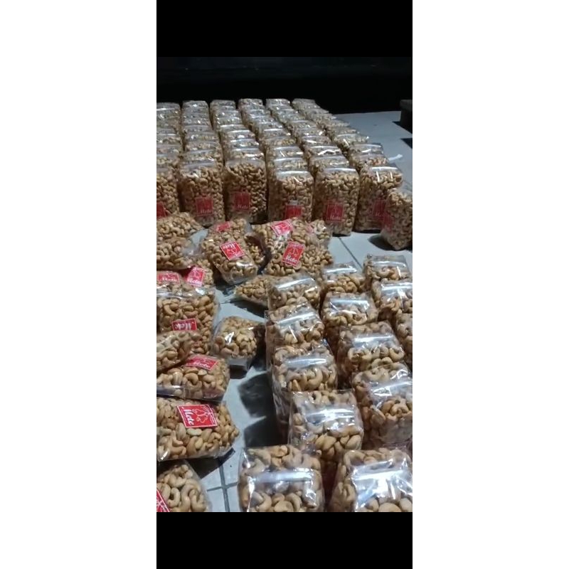 

kacang mete mentah 250gr