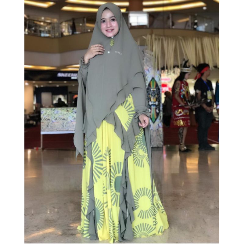 SALE 50% By YUNIA SYARI