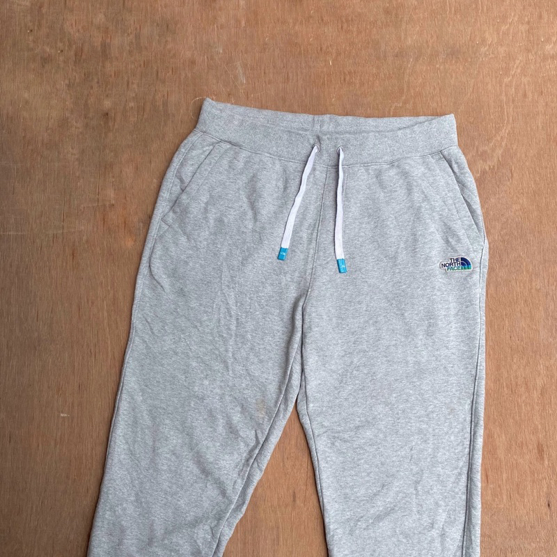 The North Face Sweatpants Long Pants Celana Olahraga