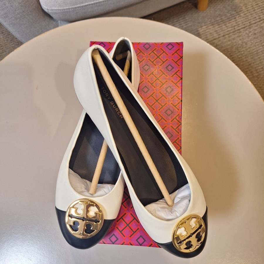 TB FLAT SHOES l SEPATU WANITA l SEPATU BRANDED l SEPATU WANITA BRANDED l TB FLAT SHOES AUTHENTIC