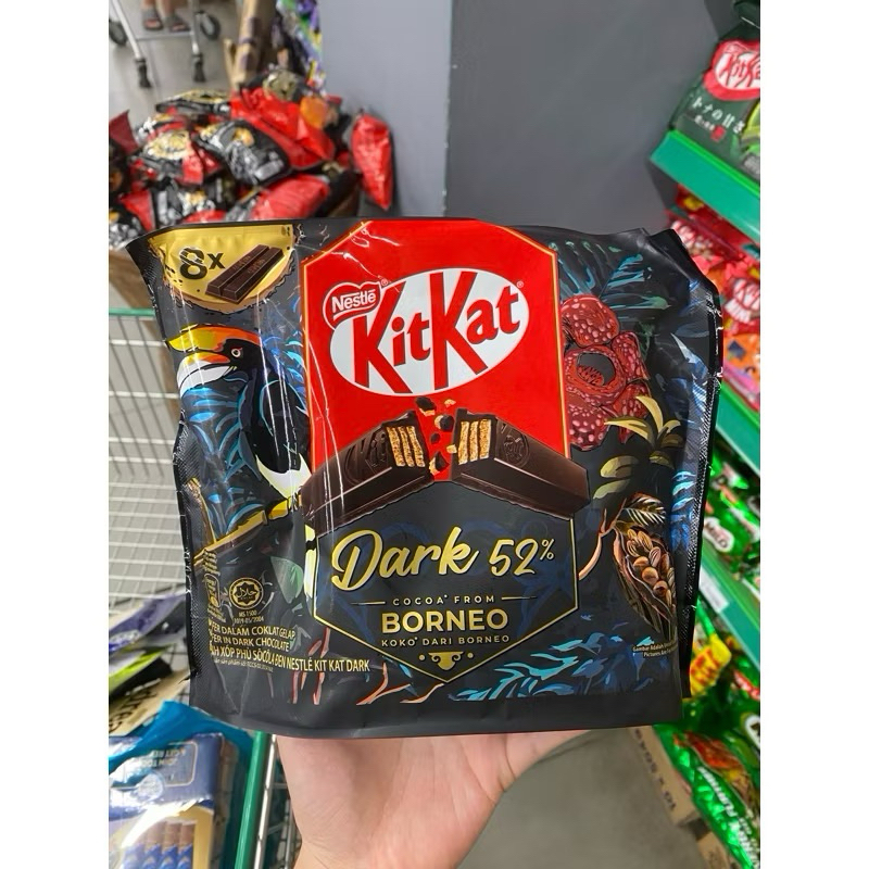 

Kitkat dark 52% cocoa borneo chocolate isi 8 packs 136gr