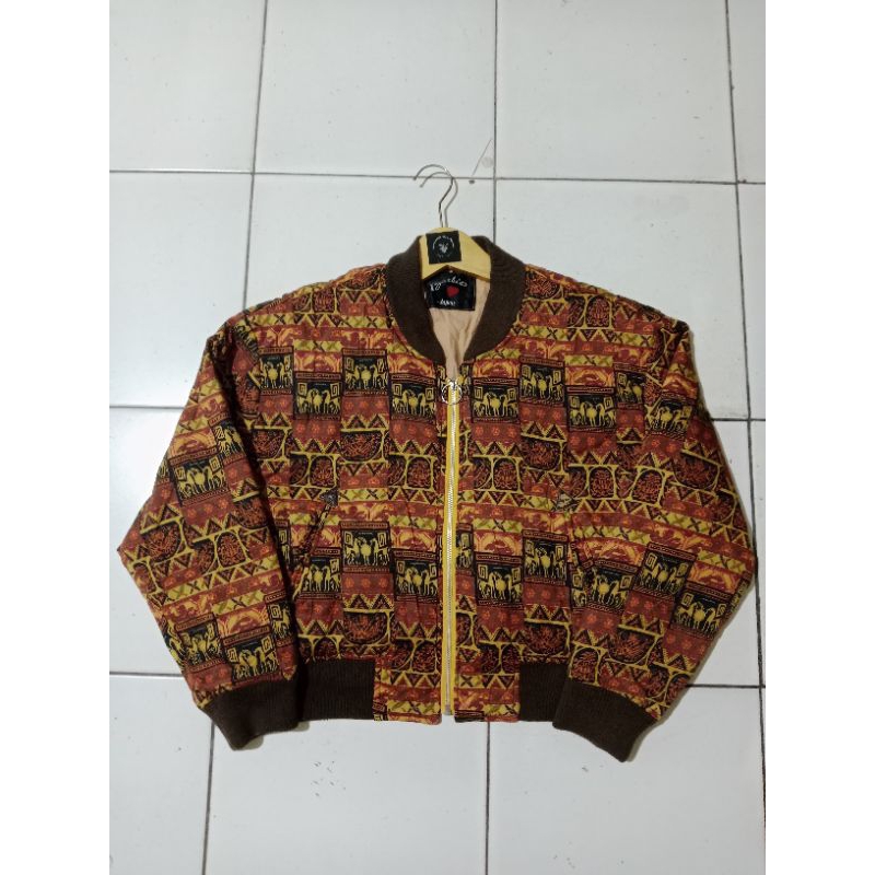 Jaket/Crop Bermotif Kuda (Buat Cewe)