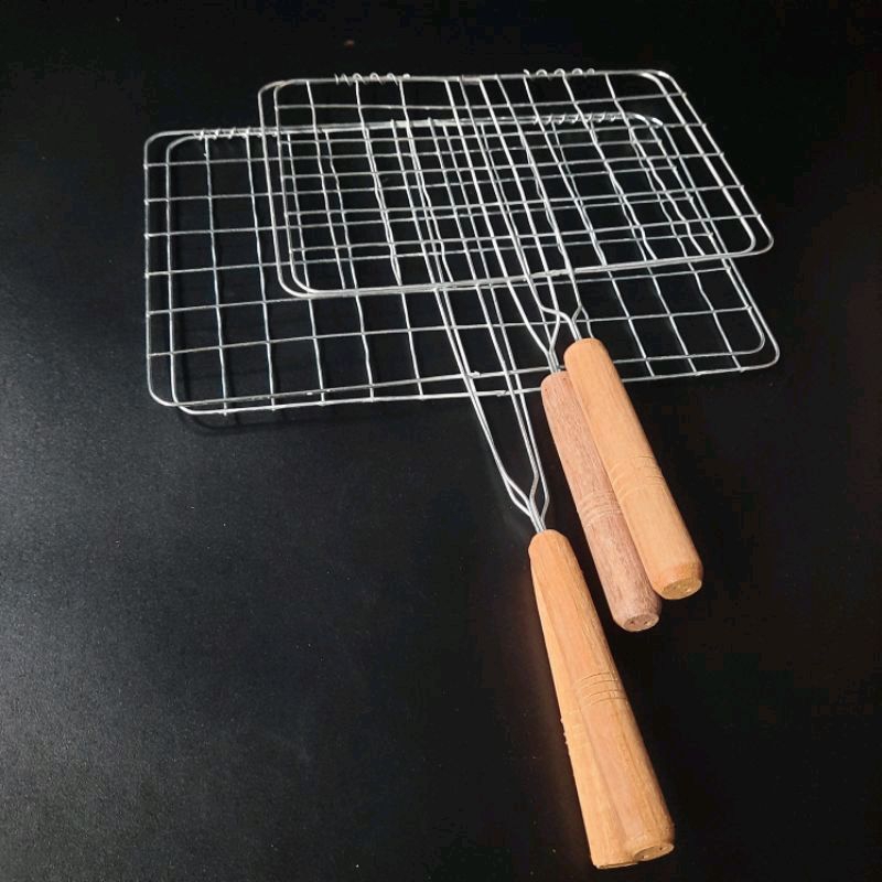 Panggangan ikan bakar gagang kayu/ panggangan capit / panggangan kawat / alat bakaran ikan / panggan