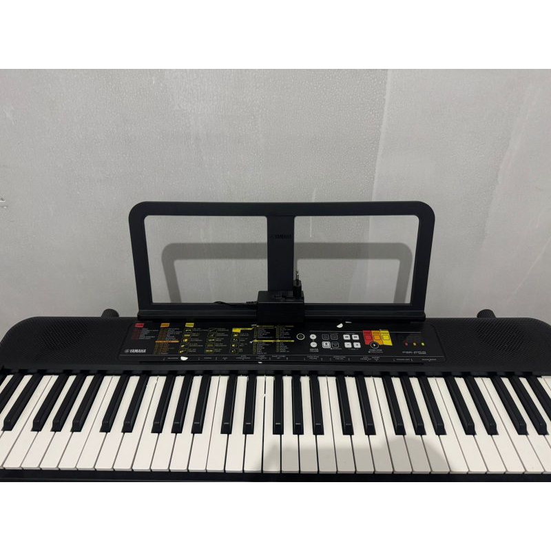 Keyboard YAMAHA PSR F52 Yamaha Keyboard MIDI - Bekas Like New