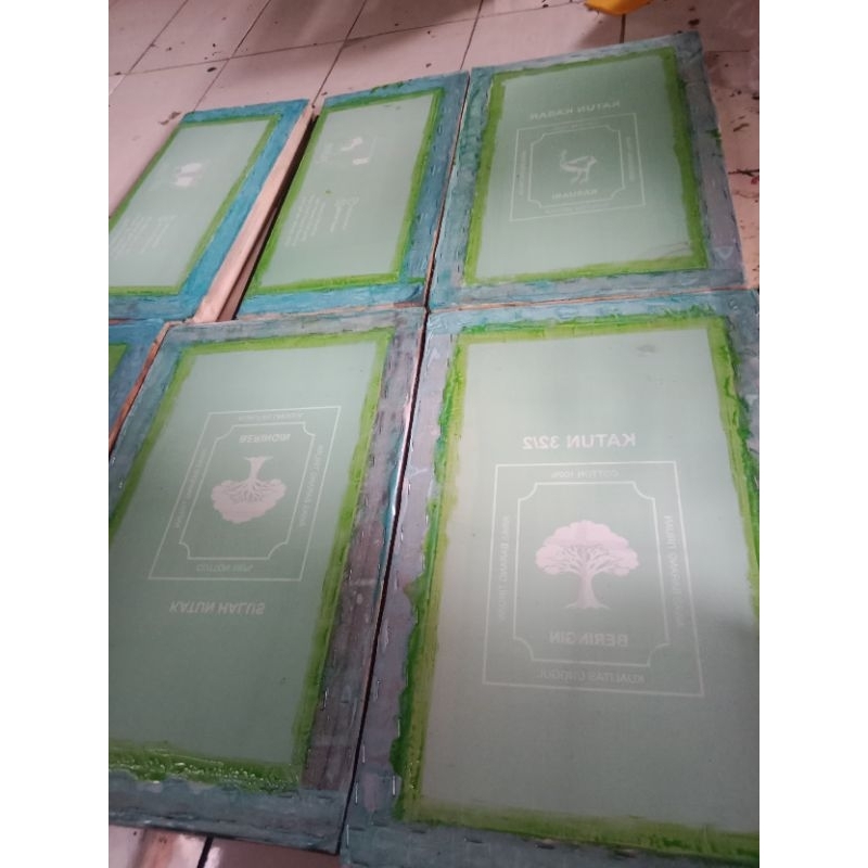 Screen sudah afdruk freedesain