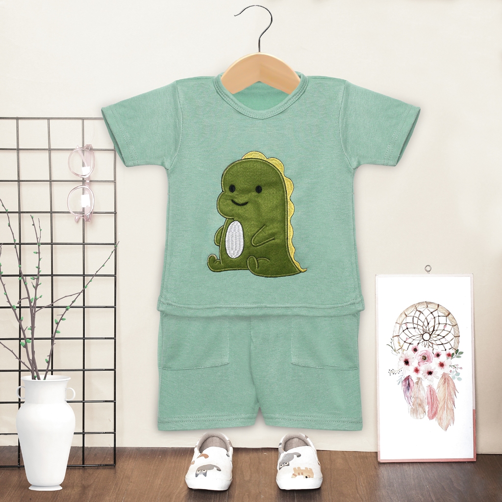 SETELAN ANAK LAKI-LAKI BABY DINO UMUR 2 SAMPAI 7 TAHUN BAHAN TEBAL LEMBUT ADEM / SET BAJU ANAK LAKI-