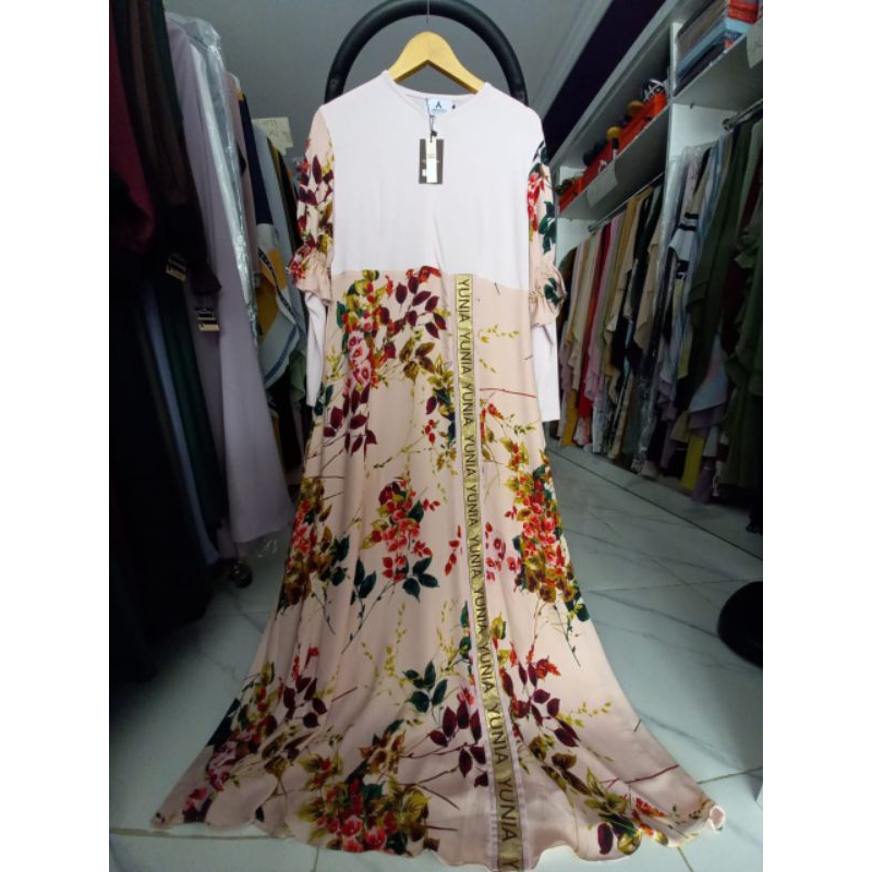 SALE 50% YUNIA SYARI