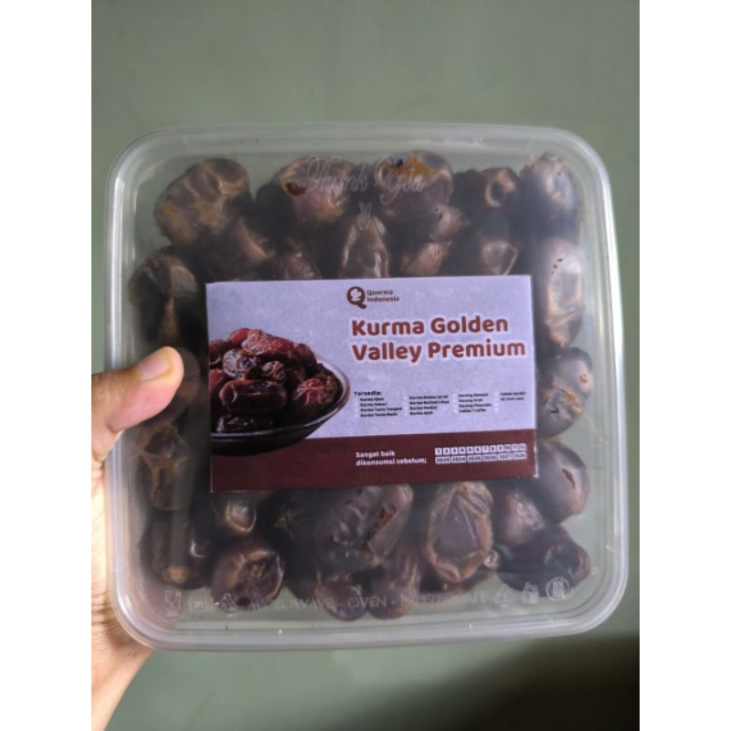 

Kurma Golden Valley 1 Kg - Oleh-oleh Umroh dan Haji