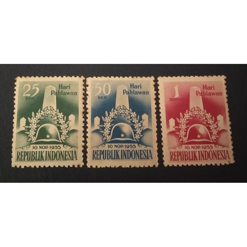 

Prangko Lawas RI Set Lengkap Hari Pahlawan Thn 1955