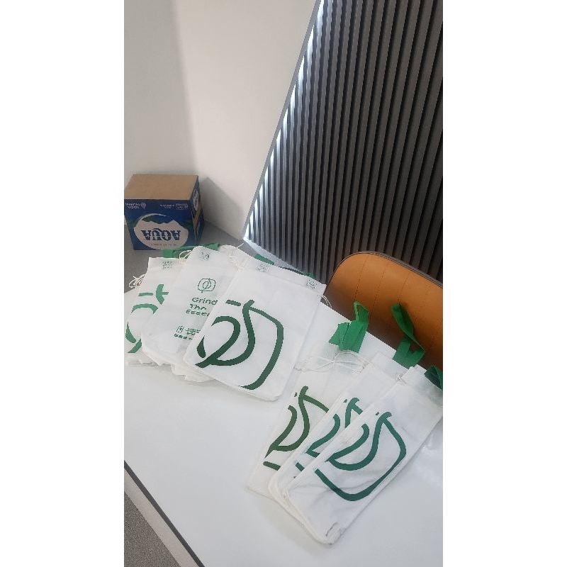 

Paper bag Fore / tas belanja / tote bag fore preloved