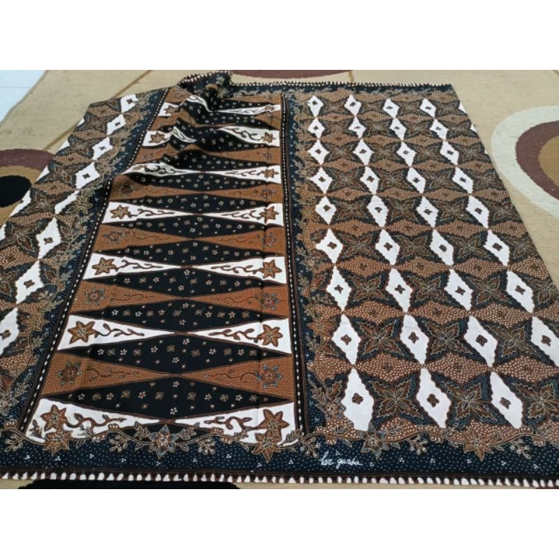 SARUNG BATIK FULL TULIS PREMIUM LAR GURDA