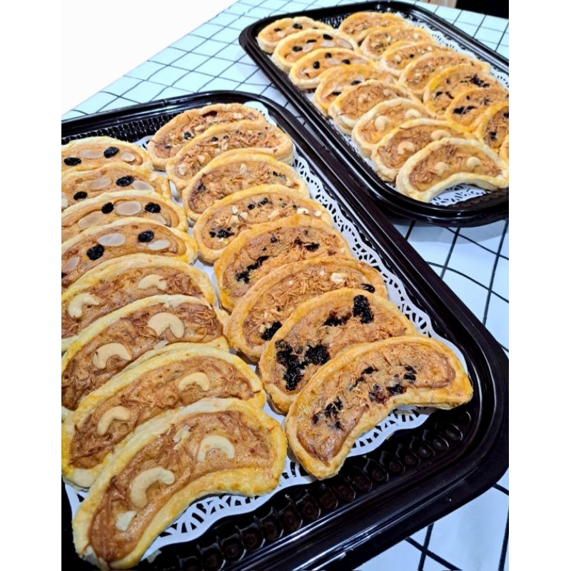 

BANANA PIE ( 10 pcs free box )