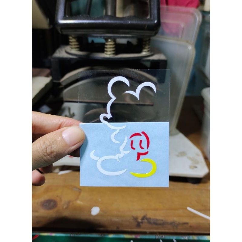 

stiker Mickey mouse lucu custom cutting stiker murah