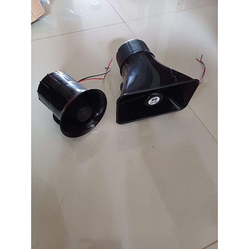 Alarm rem , atret, atau klakson suara kucing