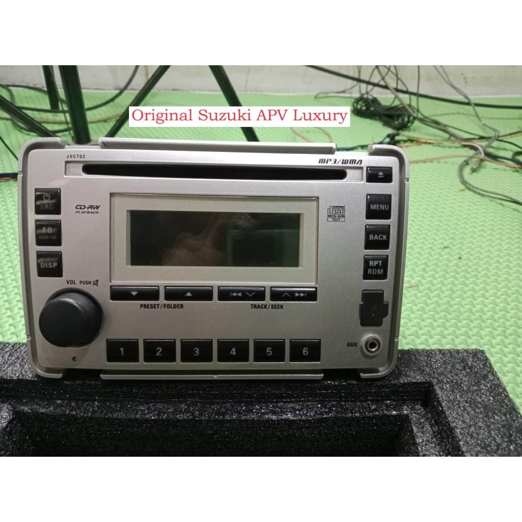 Audio Mobil Radio Suzuki APV Luxury Original Dengan soket Fitur CD USB AUX Input. JVC KW-XG810S.