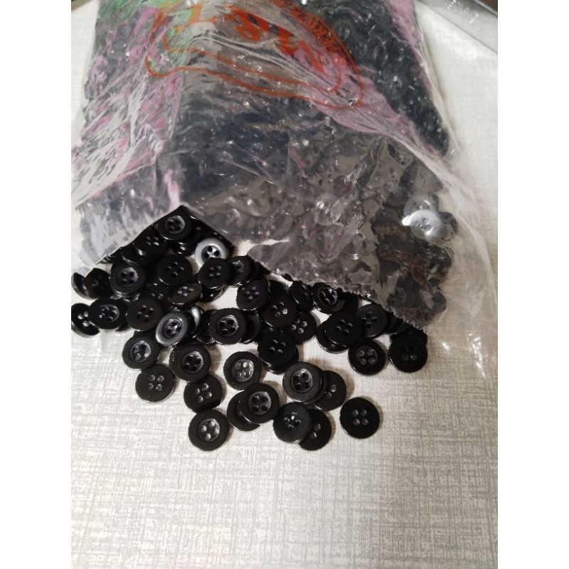 kancing kemeja / kancing hem 11mm lubang 4