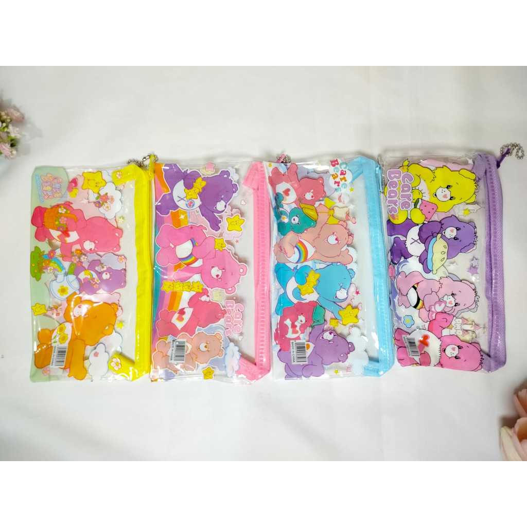 

KOTAK PENSIL POUCH MIKA SEBRBAGUNA Karakter/ Tempat Pensil Bening Bear - 3926