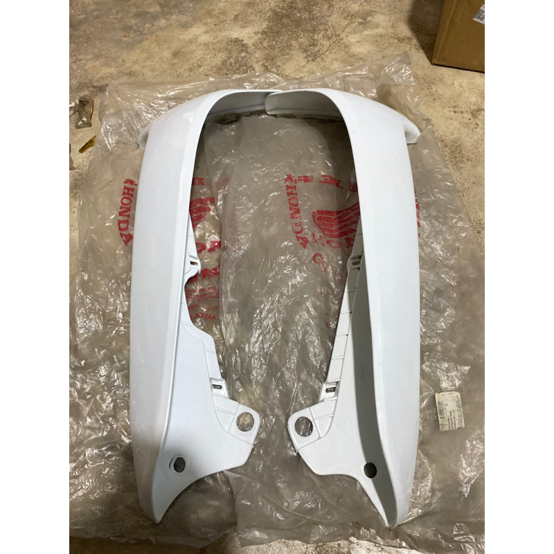 Sayap luar honda supra x 100 ×100 supra xx supra fit lama old pertama PUTIH ORIGINAL HONDA MALAYSIA