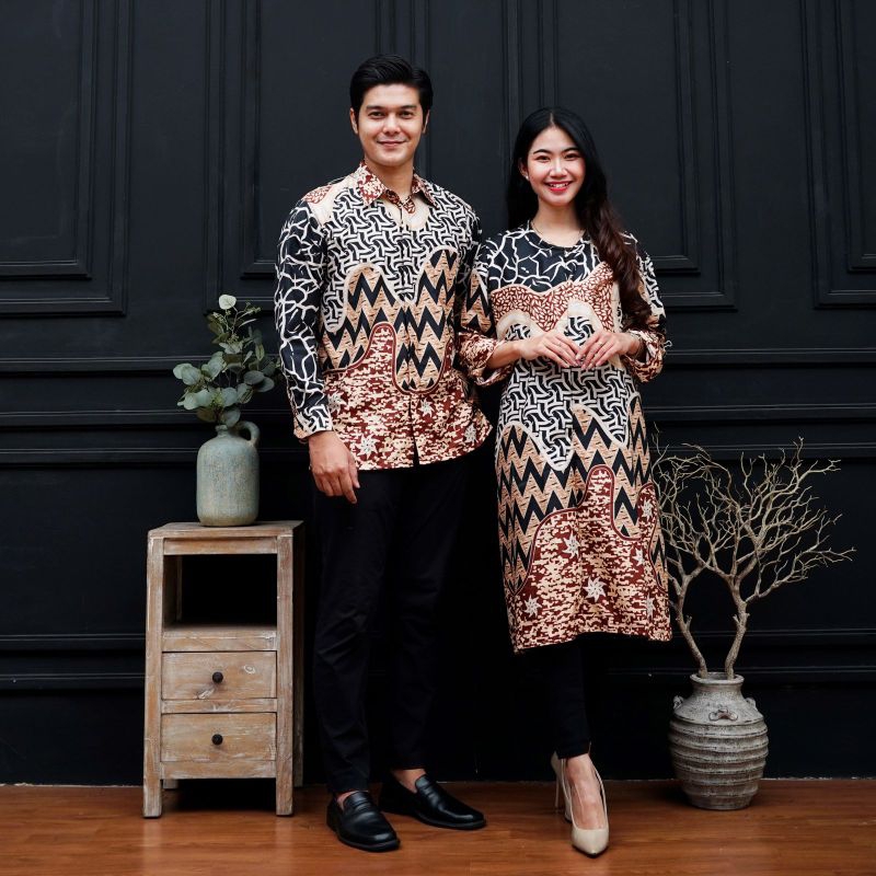 Batik Pria dan Wanita, Batik Lengan Panjang dan Tunik Warna Coklat