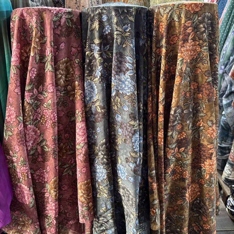 kain Sifon gliter premium - kain sifon motif bunga - kain motif bunga - kain meteran - kain bahan mo