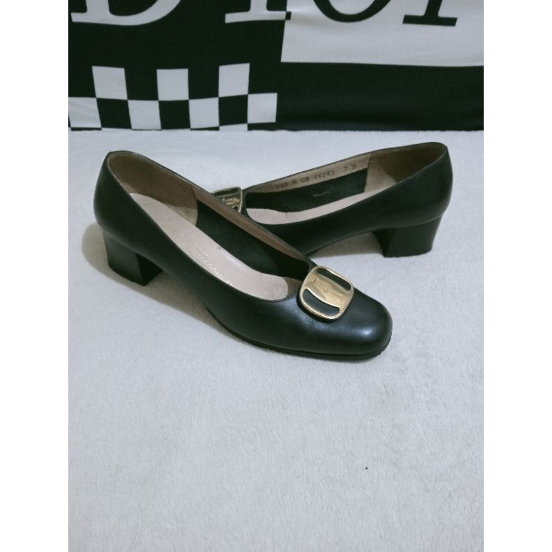 Sepatu Heels Salvatore Ferragamo Vintage Second