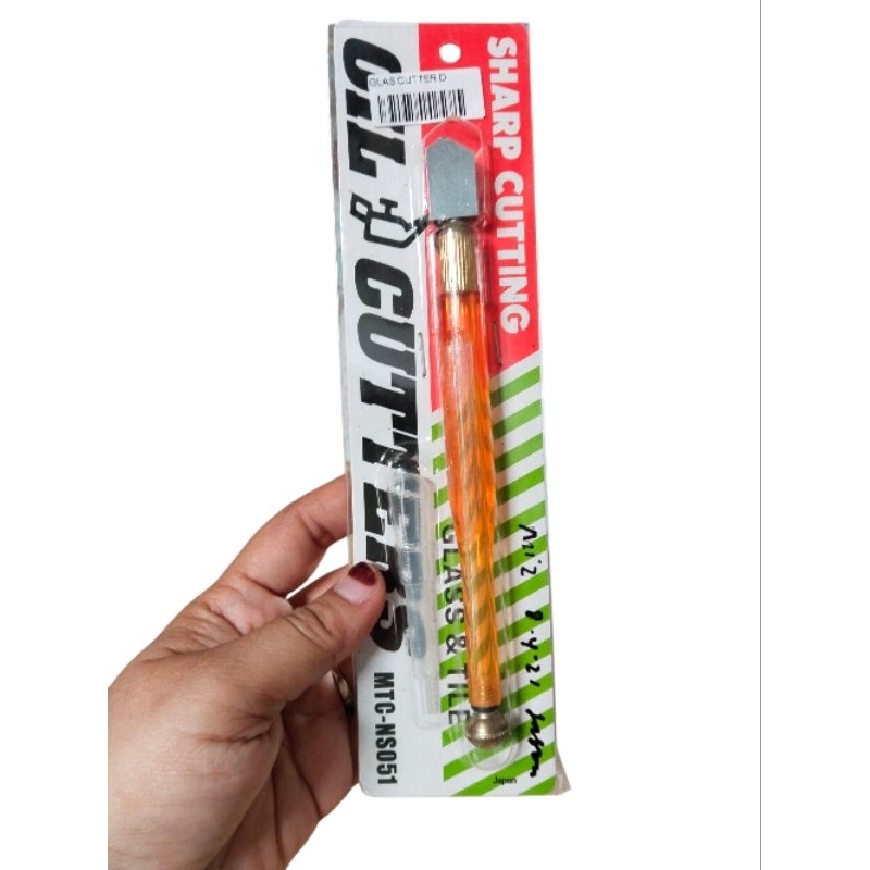 

Glass cutter D