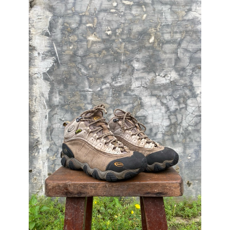 Sepatu Outdoor Oboz