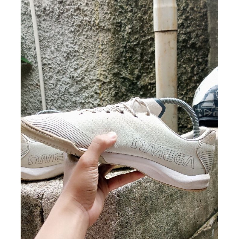 Specs light speed omega size 42