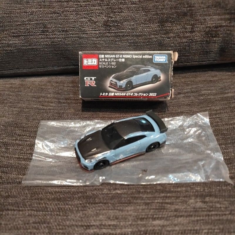 Tomica Nissan GTR R35 Nismo Special Edition Biru