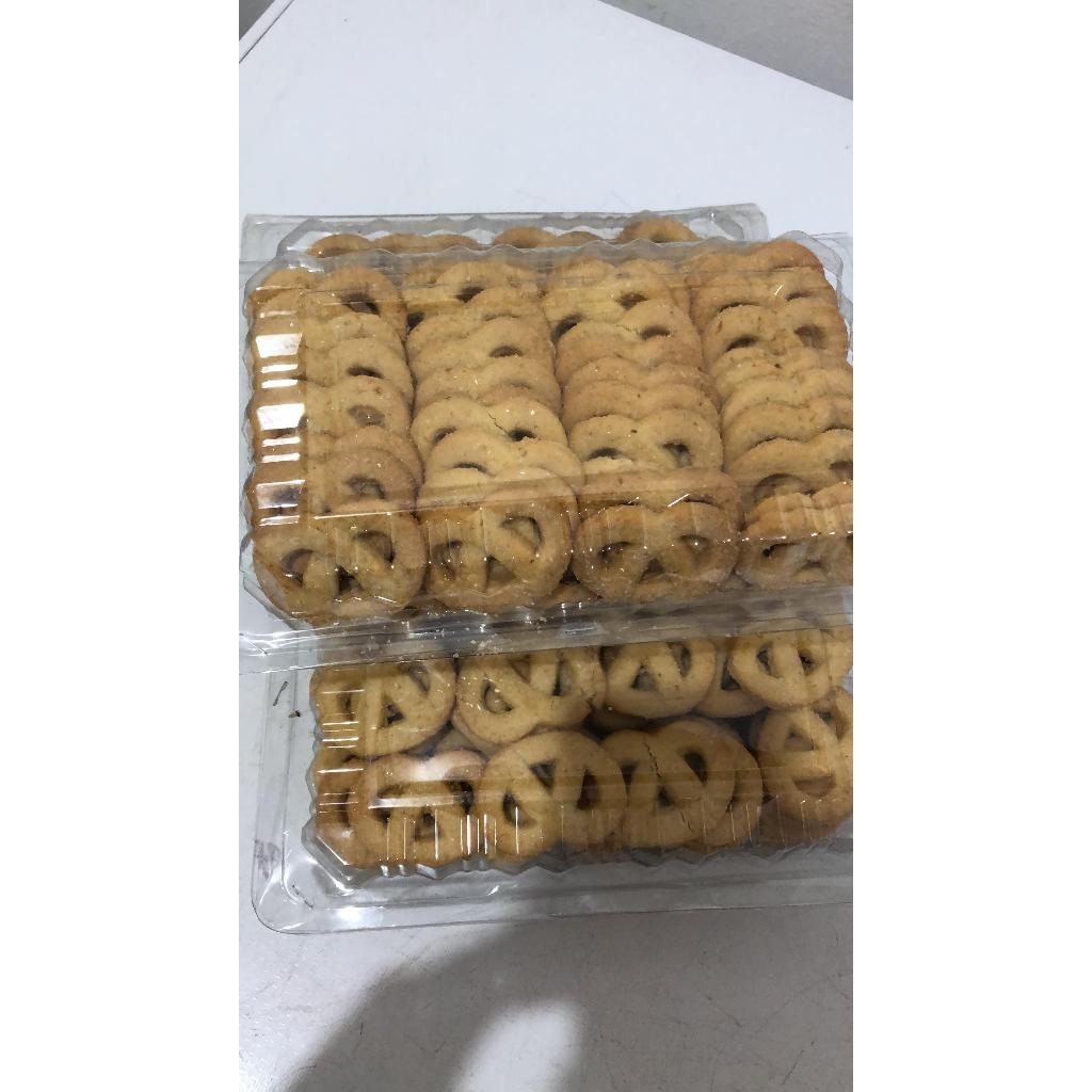 

KUE RING VANILA KEMASAN 500GRAM