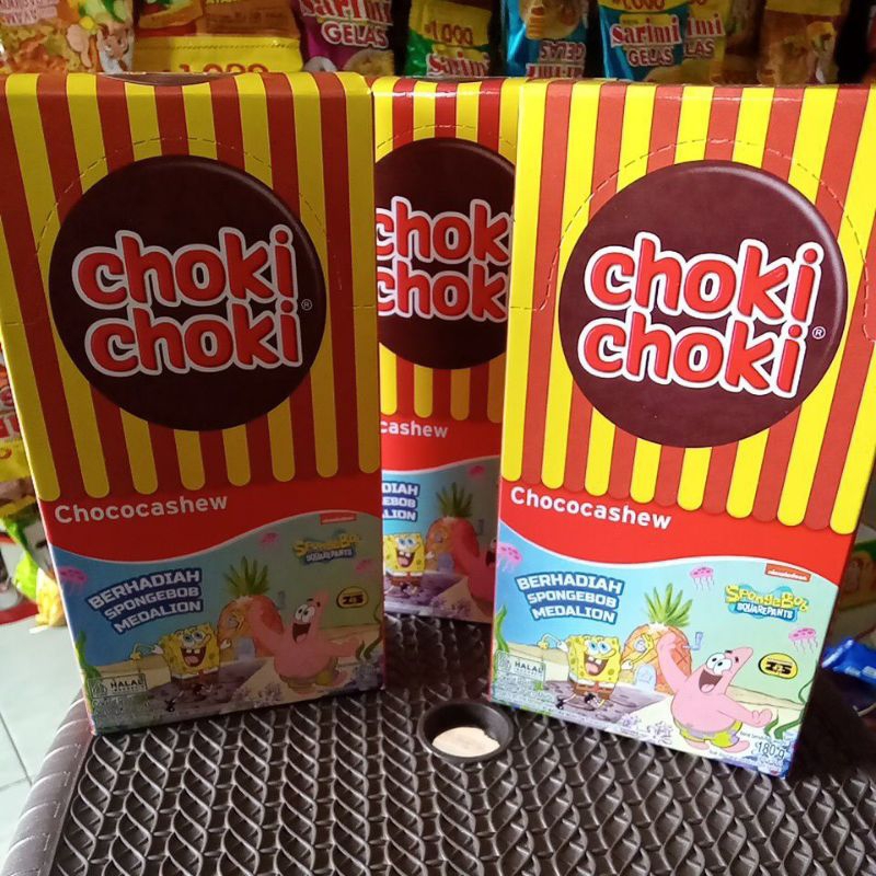 

Choki Choki ChocoCashew 1Box Isi 20 pcs