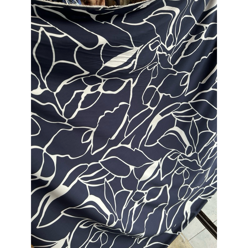 kain katun rayon viscose premium motif bunga terbaru dasar putih bw best seller