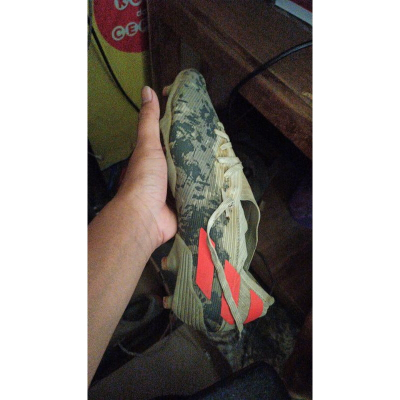 sepatu nemesis seken Adidas