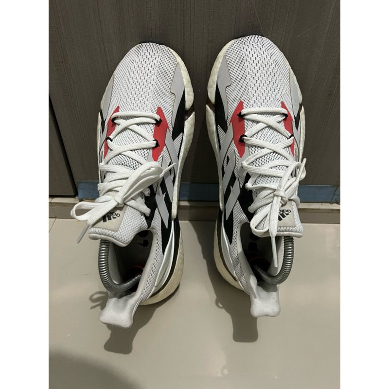 Sepatu sneakers adidas X9000L1 bekas