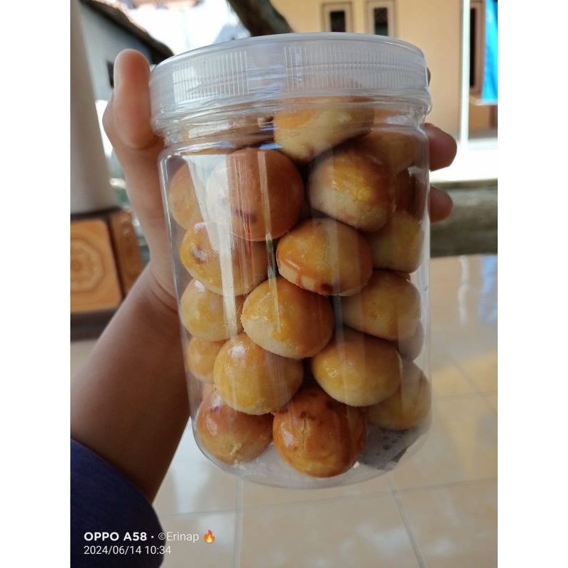 

Aneka kue kering lebaran