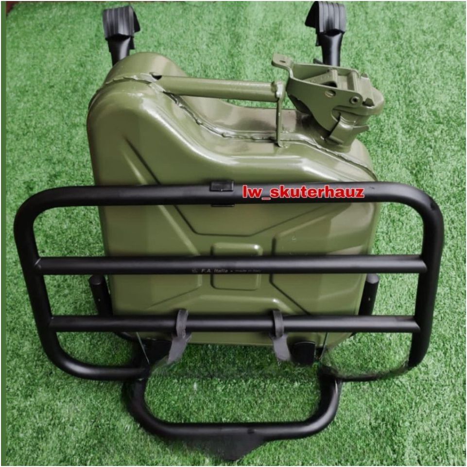 SET FRONT RACK DAN JERIGEN 5 LITER ORIGINAL FA ITALY FRONT RACK WARNA HITAM