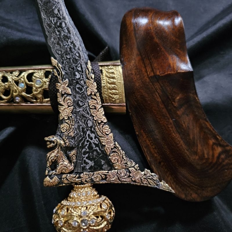 Keris Singo Luk 5 Kinatah Sepuh Emas Pamor Jala Sutra