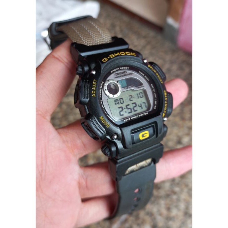 Casio G-Shock DW-9000 second
