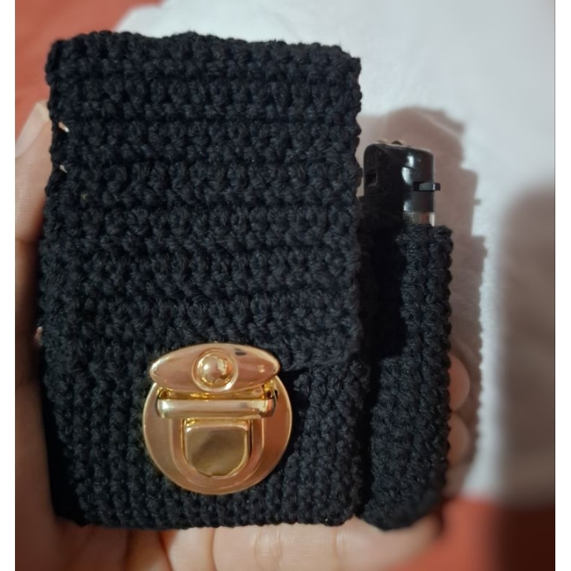 dompet rajut tempat rokok dan korek