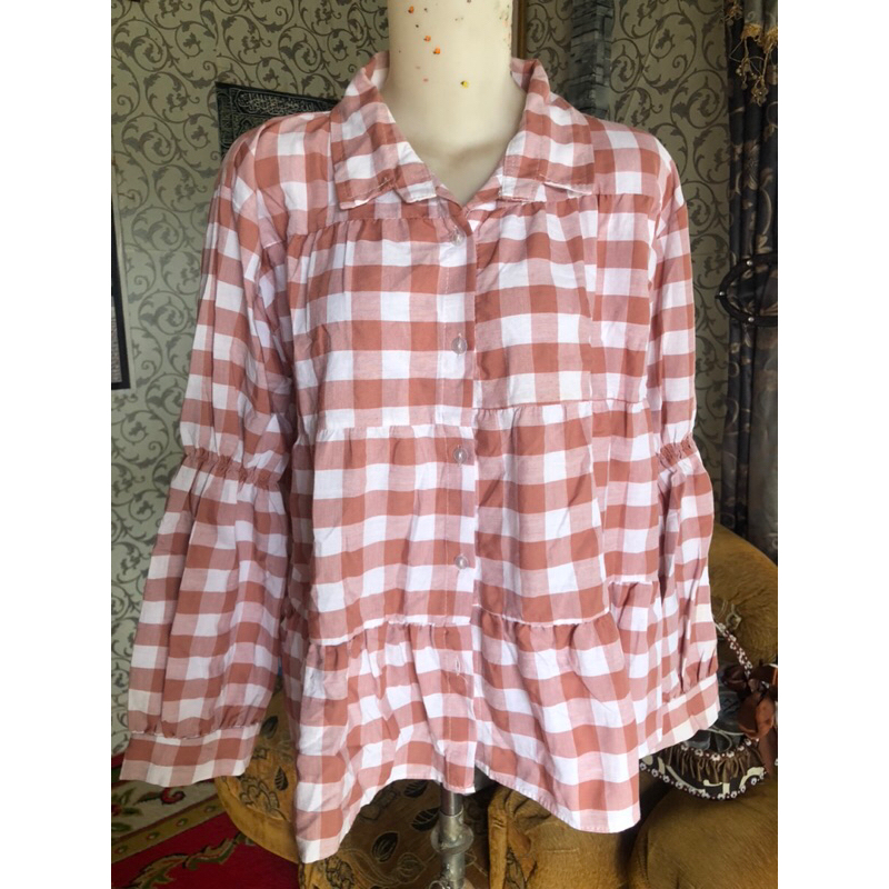 Blouse Ruffle Pink Kotak2