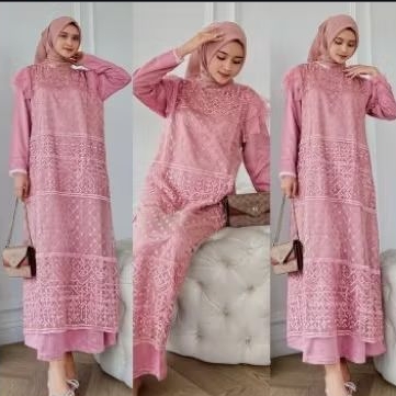 Gamis Brokat Pink