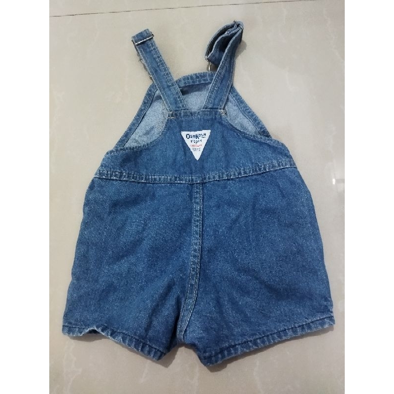 preloved overall oshkosh B'gosh untuk anak bulanan ke satu tahun